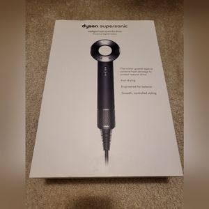 Dyson Supersonic Hair Dryer - Black/Black Nickel (Discontinued Color)